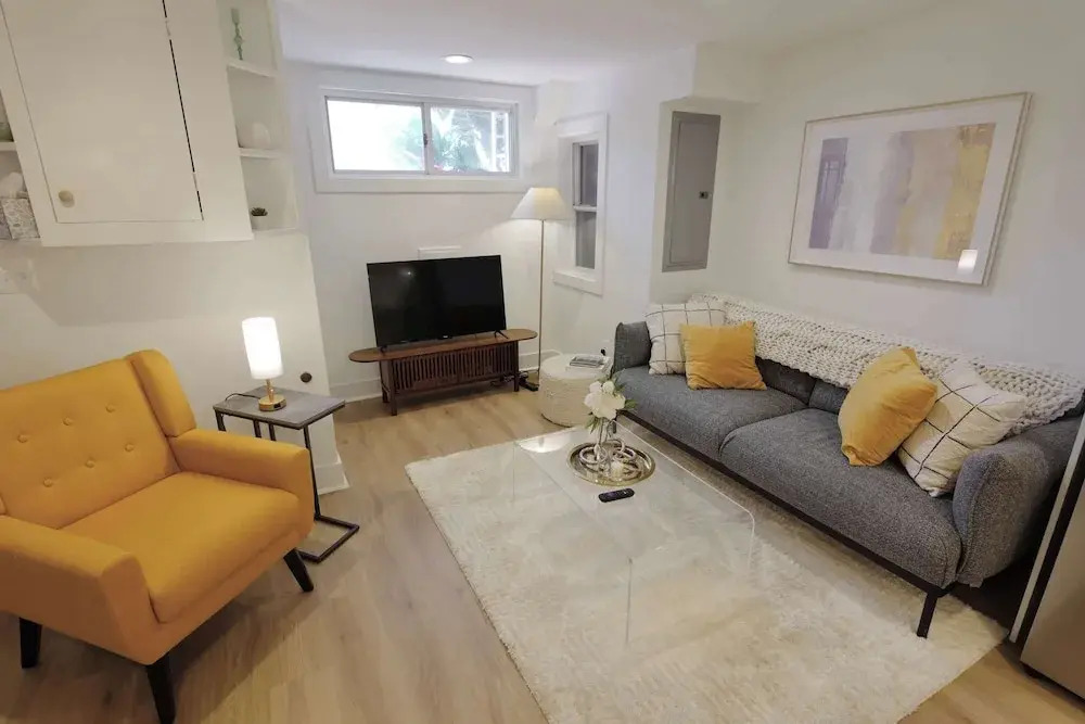 Parkside Living - Steps From Lincoln and Stanton Park