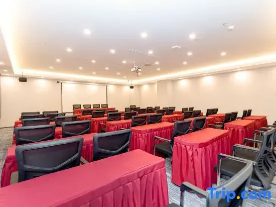 Home UP Huayi Selected Hotel (Tianjin Binhai New Area TEDA MSD Youth Square Branch)