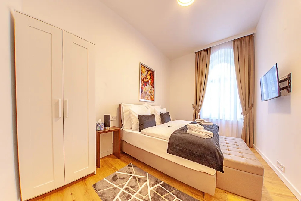 Gold Residence