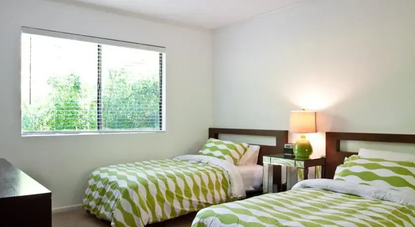 Brooks Suites