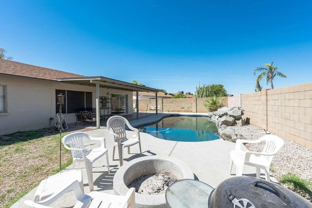 Family-friendly 3br Home W/ Private Pool & Patio 3 Bedroom Home by Redawning