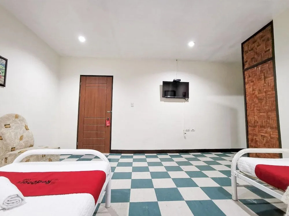 RedDoorz near Davao Medical School Foundation