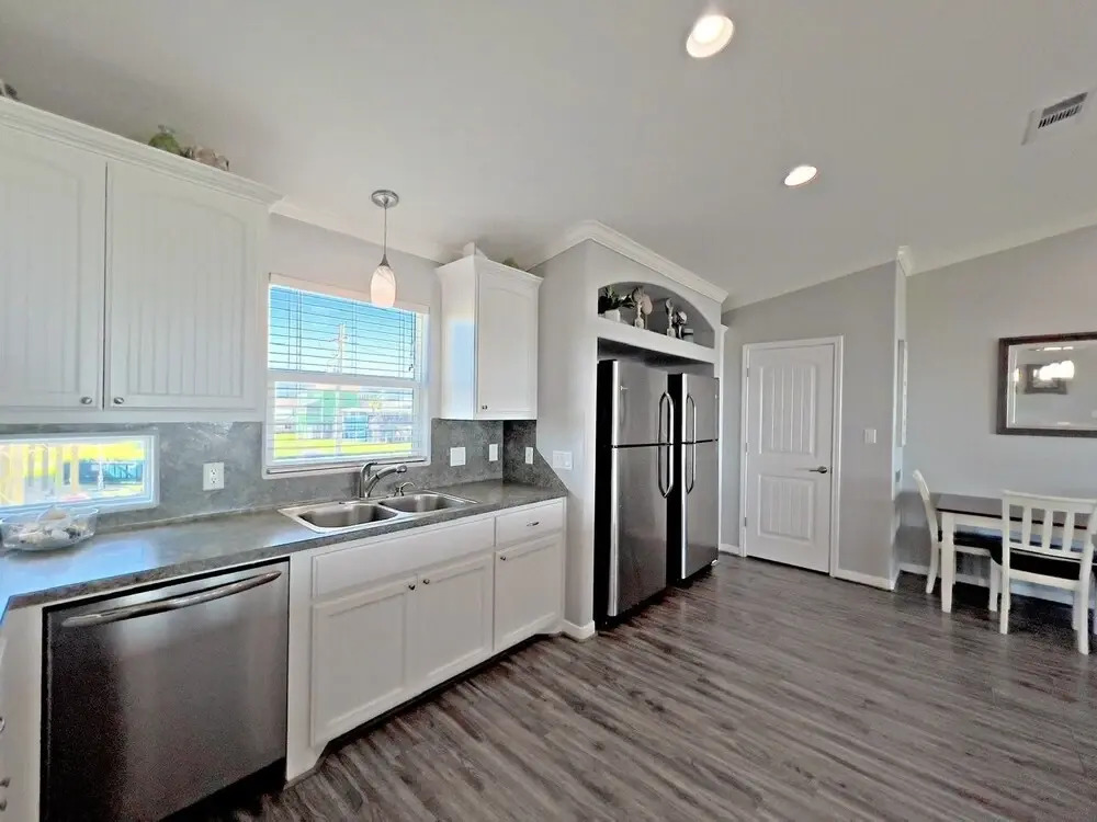 Beaches Be Trippin' 4 Bedroom Home by RedAwning