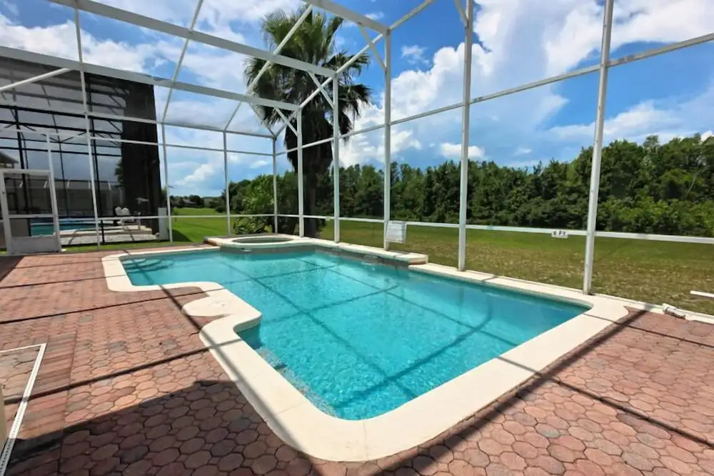 5 Bedroom Birkdale Home