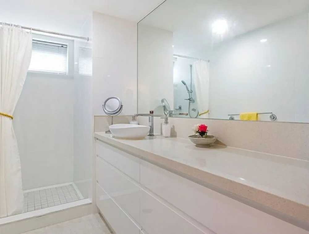 Cairns Ocean View Apartment