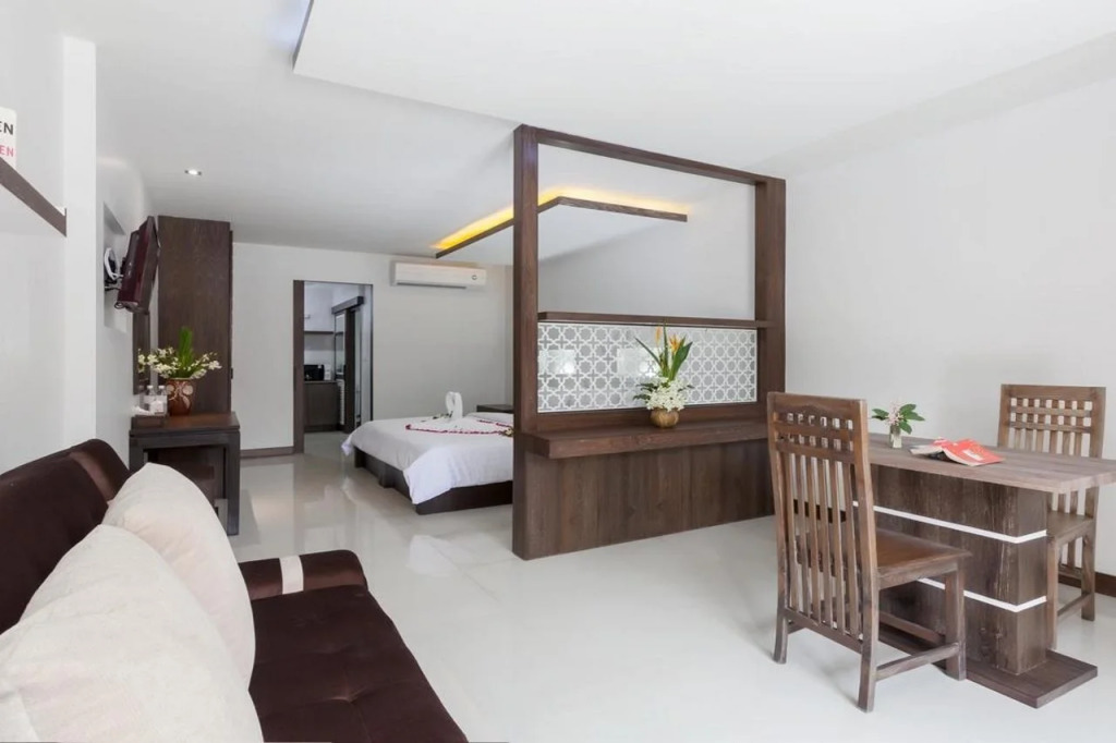 Nipa Resort, Patong Beach