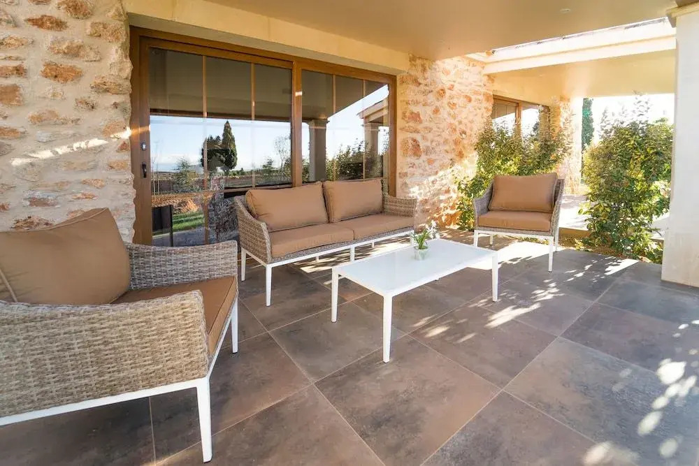 VMG Private Suites - Adults Only