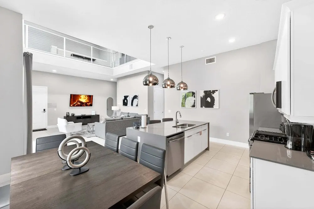 Private Condo, Ideal for Groups, Duplex 238