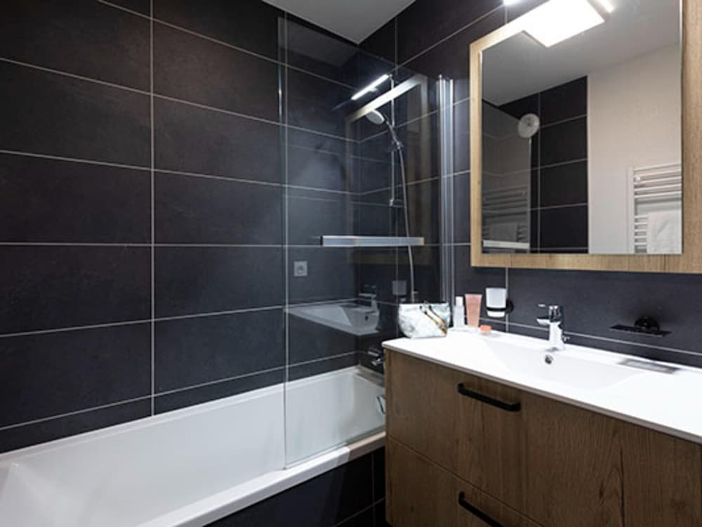 Apartment in Les Deux Alpes Near Glacier