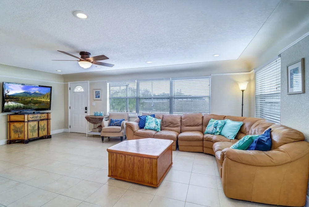 New Listing! Spacious Haven W/ Pool & Hot Tub 5 Bedroom Home