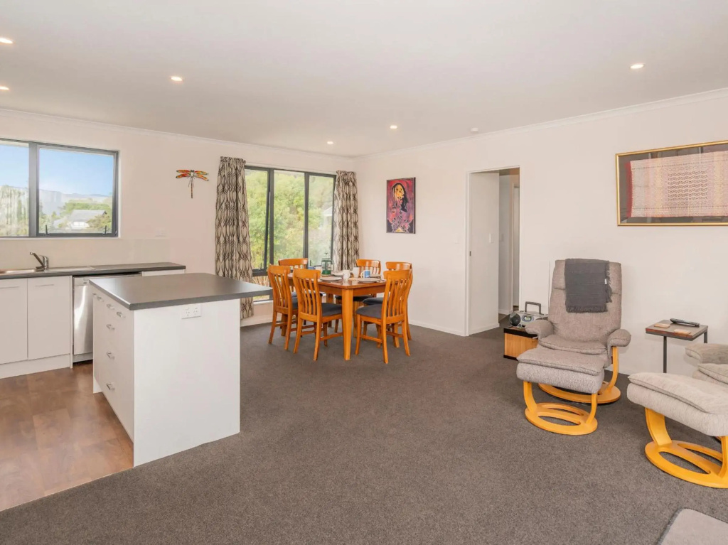 Manuka Lodge - Tairua Holiday Home