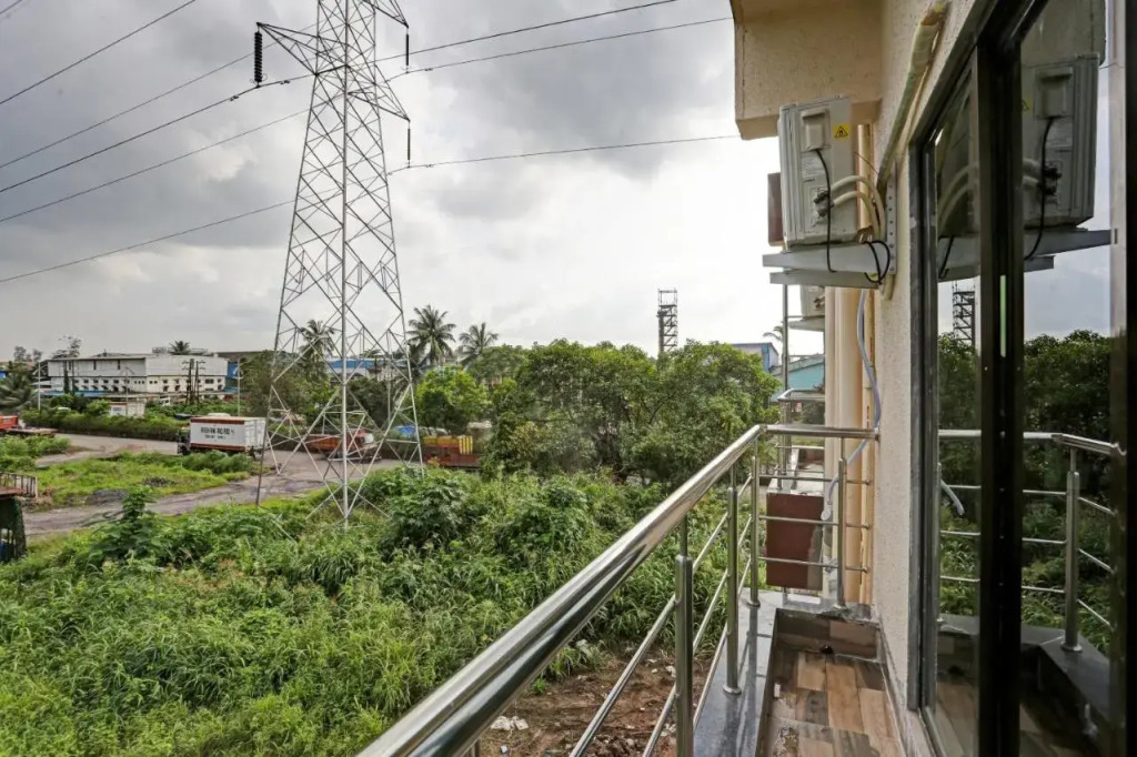 OYO 700169 Om Sai Ram Residency