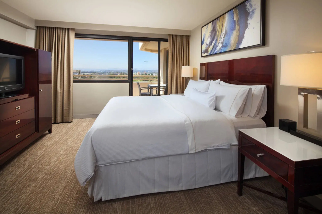 The Westin Los Angeles Airport