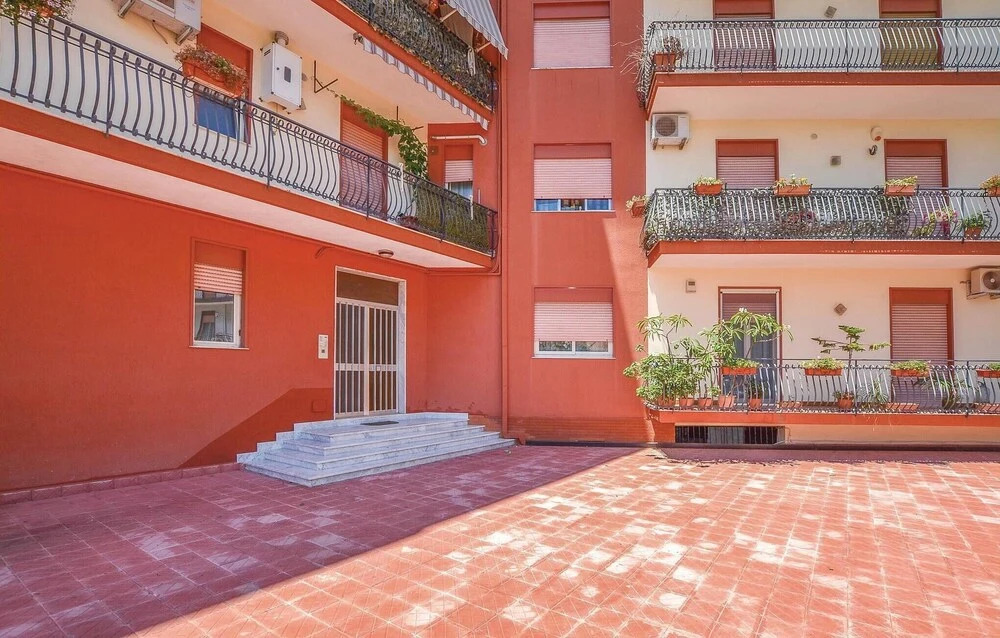 Amazing Home in Giarre With Wifi and 3 Bedrooms