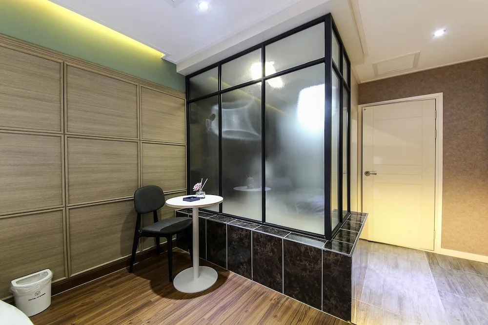 Hotel Yeogieottae 1st In Gumi