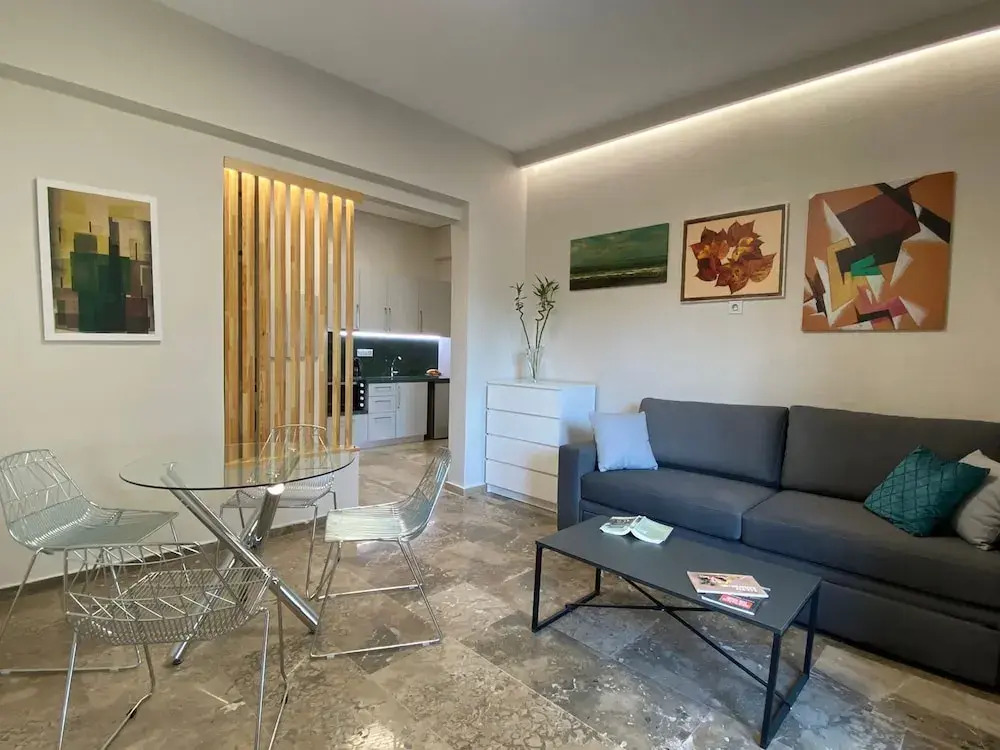 Kalamata Garden Haven - Escape Amidst Greenery