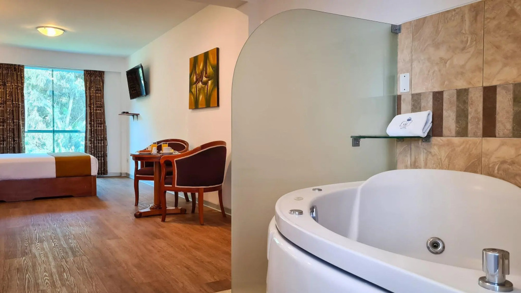44 Vip Hotel