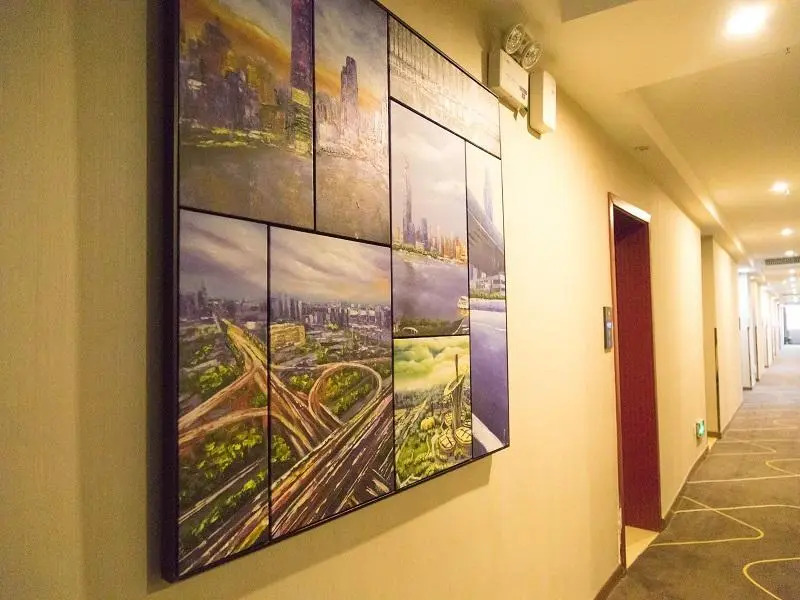 Chonpines Hotels· Wuahn Jianghan Univercity