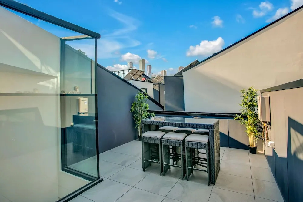 Roden Residences