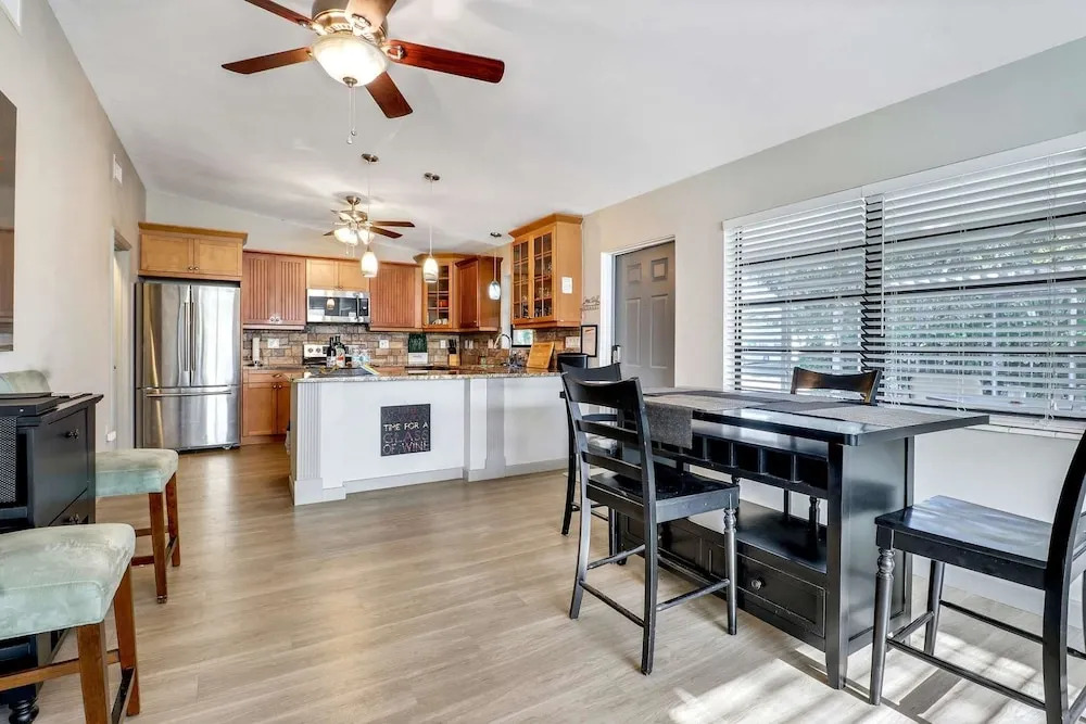 Modern Fort Myers Bungalow