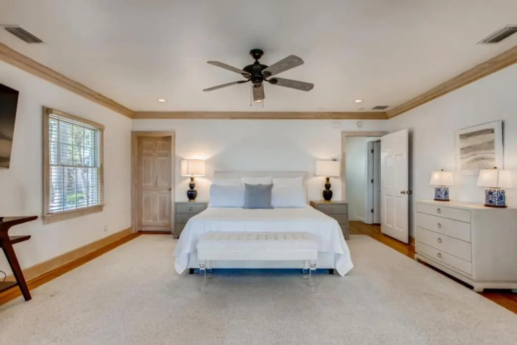 Villa Dolce Vita - Luxuriate in Sweeping Intracoastal Views of Palm Beach