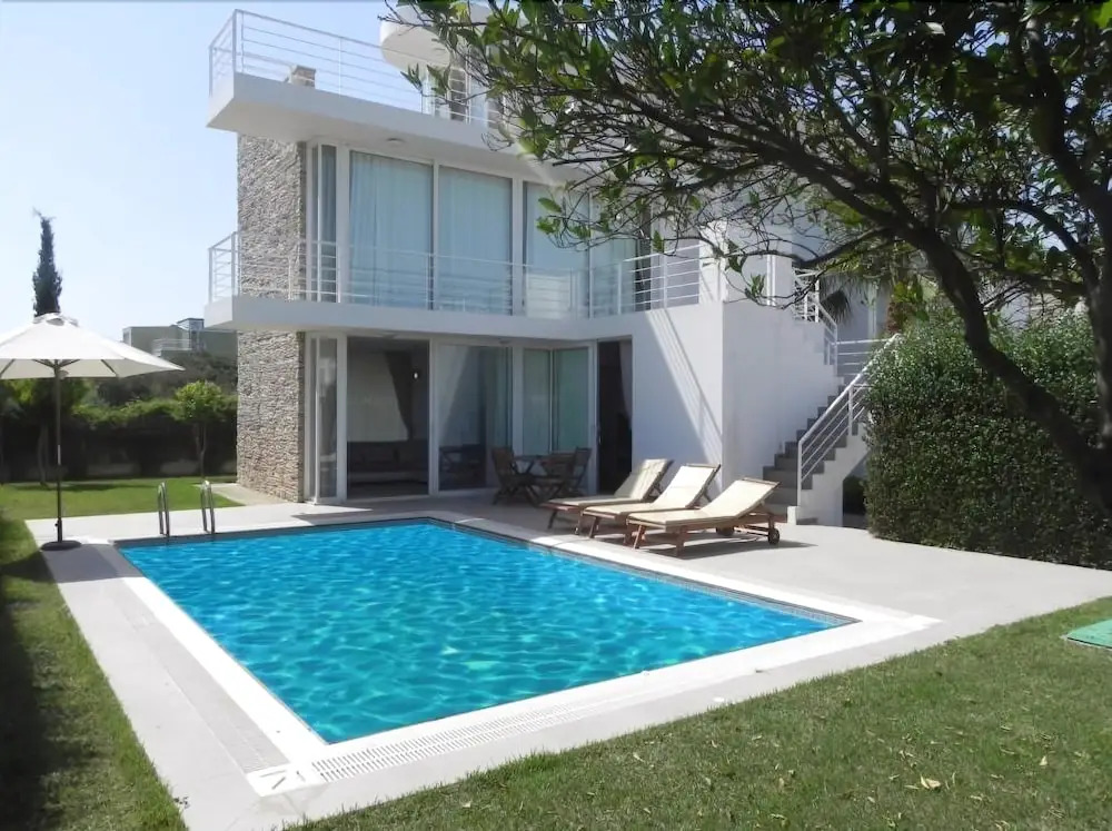 Novron Villas B3