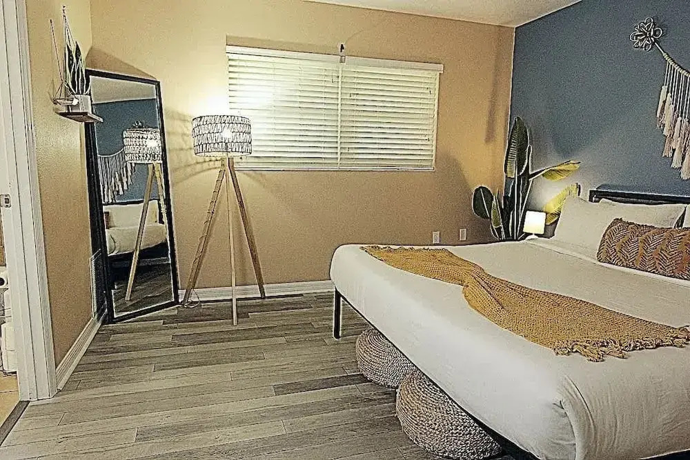 Calm Japandi Retreat With Patio, Near Downtown