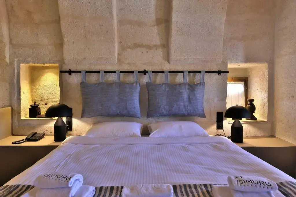 Simurg Cave House
