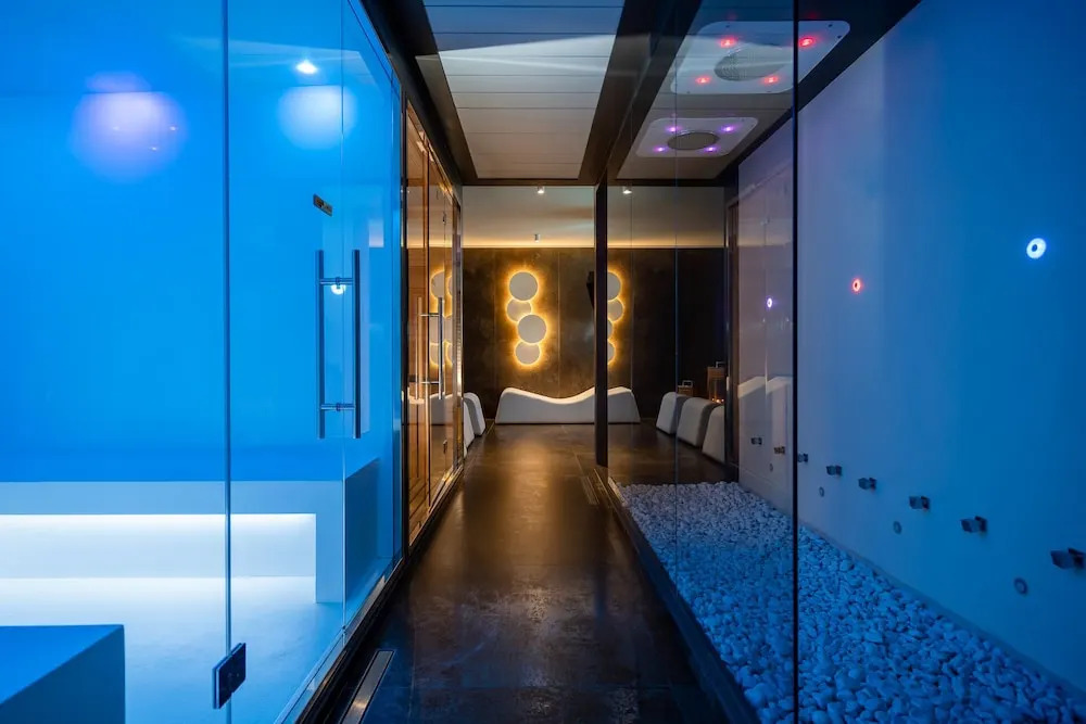 Dan Hotel