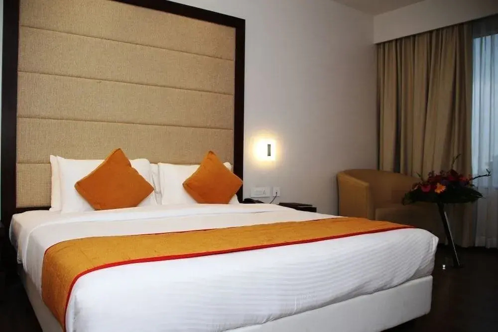 Y N Hotels