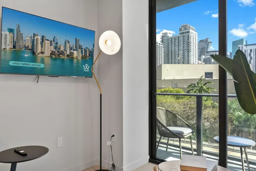 501 First Bayfront