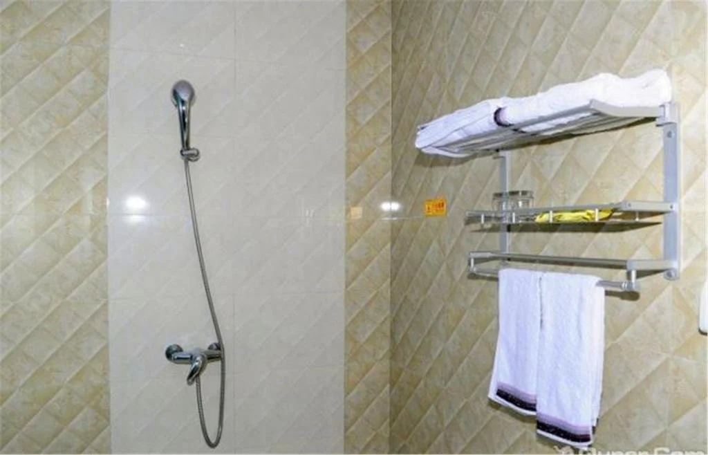Bi'an Sunshine Theme Hotel