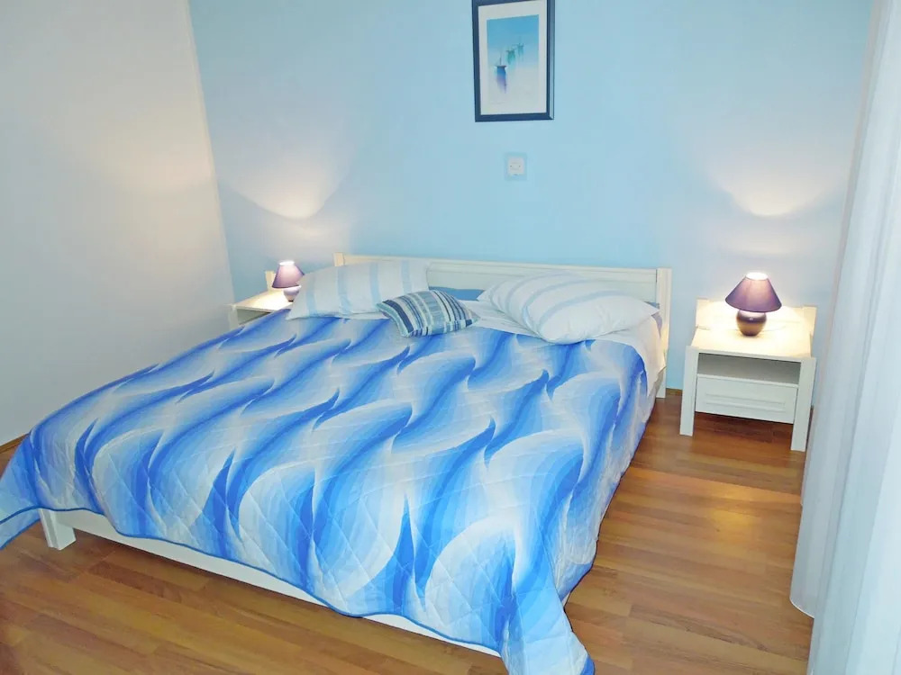 Apartments Elide