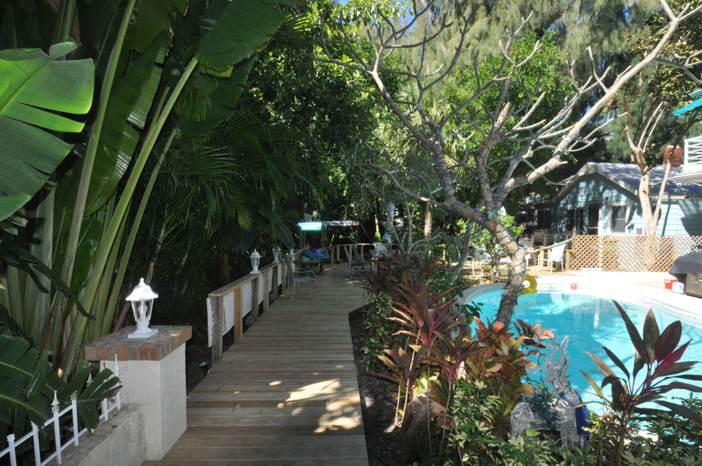 Treasure Island Beach Retreat Sleeps Up To 5