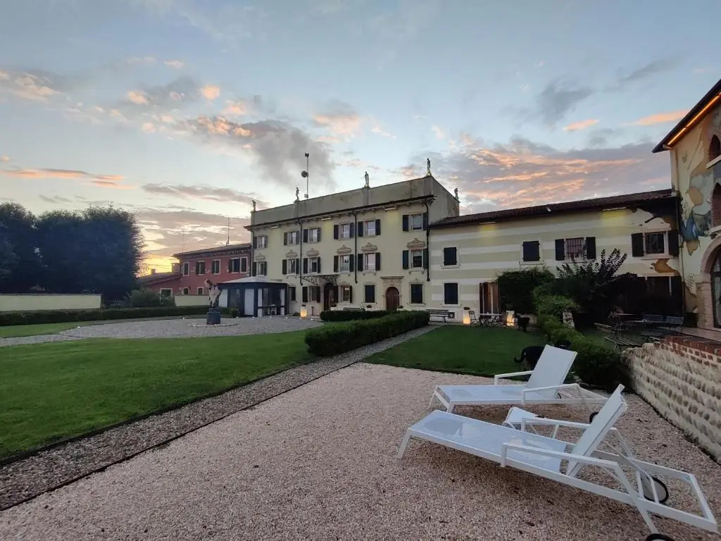 Madonna Villa Baietta