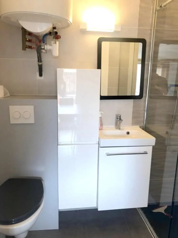 Studio in Aix-En-Provence, with Wonderful City View, Furnished Terrace And Wifi
