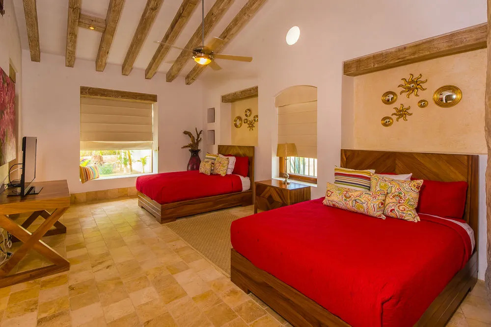 Villa Piedra Blanca by Cabo Villas