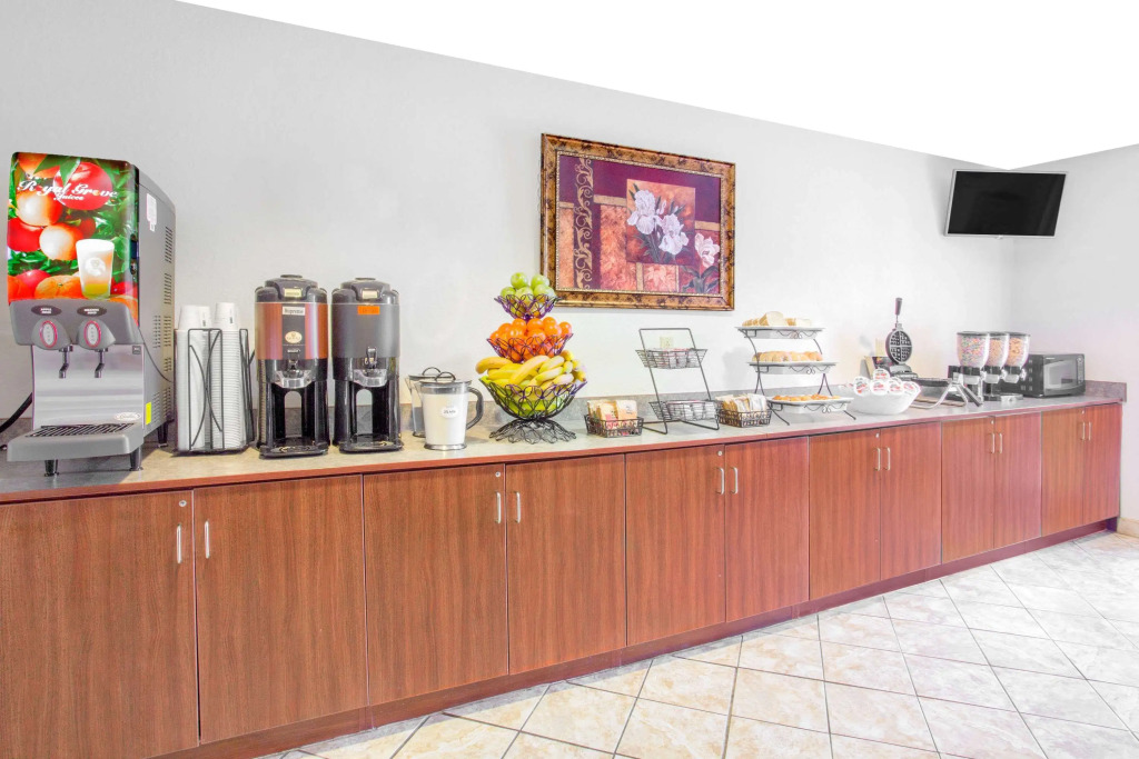 Microtel Inn & Suites by Wyndham Gassaway/Sutton