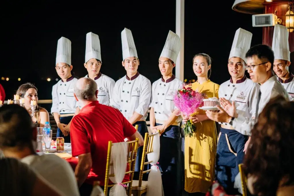 Athena Royal Cruise - Luxury in Halong Bay