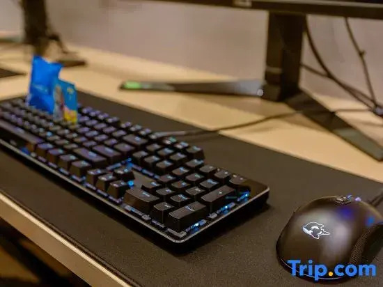 Netfish E-sports Hotel (Nanjing Jiangning University City Store)