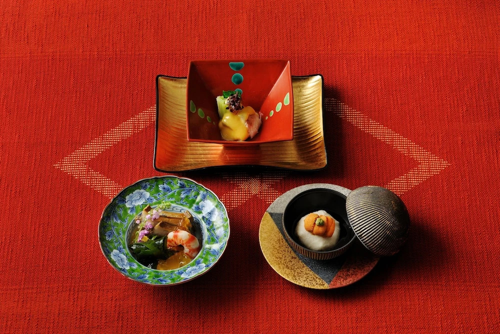 HOSHINOYA Guguan