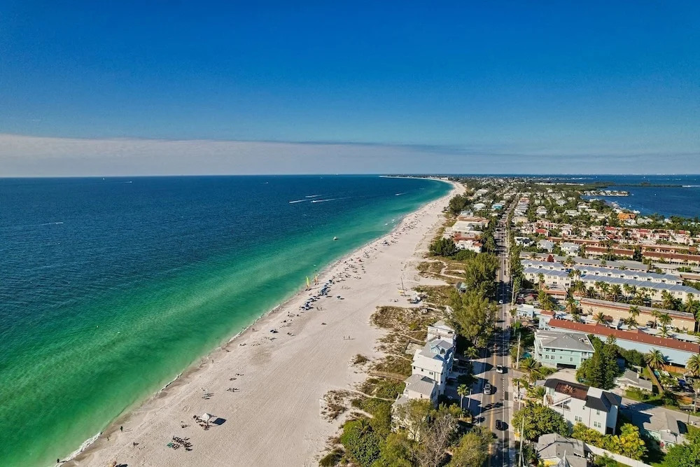 Gulf Watch 112 2 Bedroom Condo by Redawning