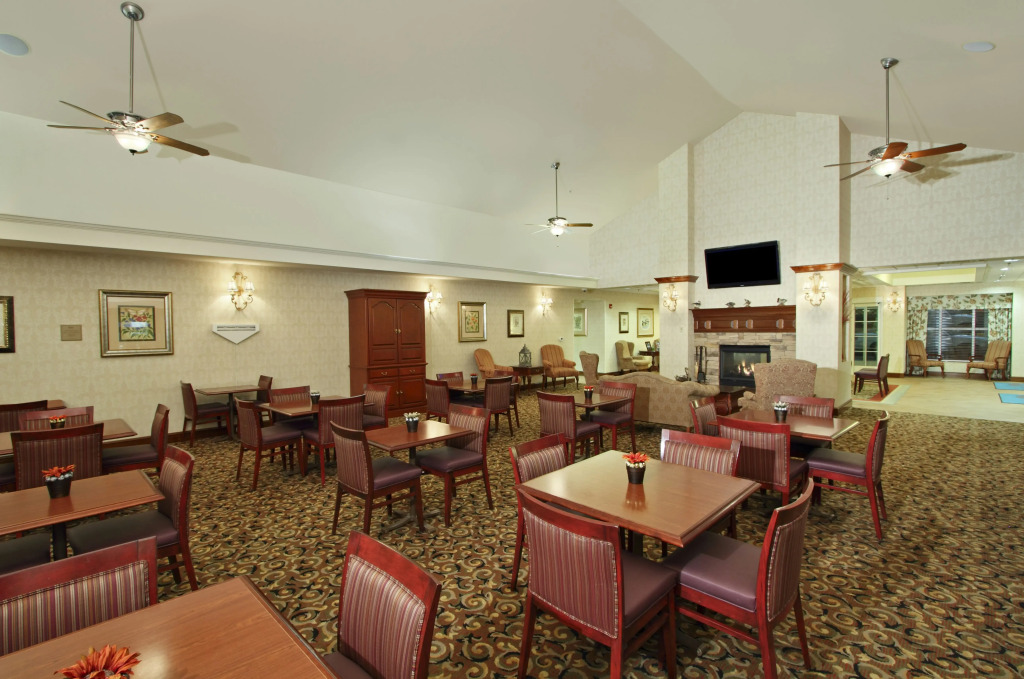 Homewood Suites by Hilton Chesapeake - Greenbrier