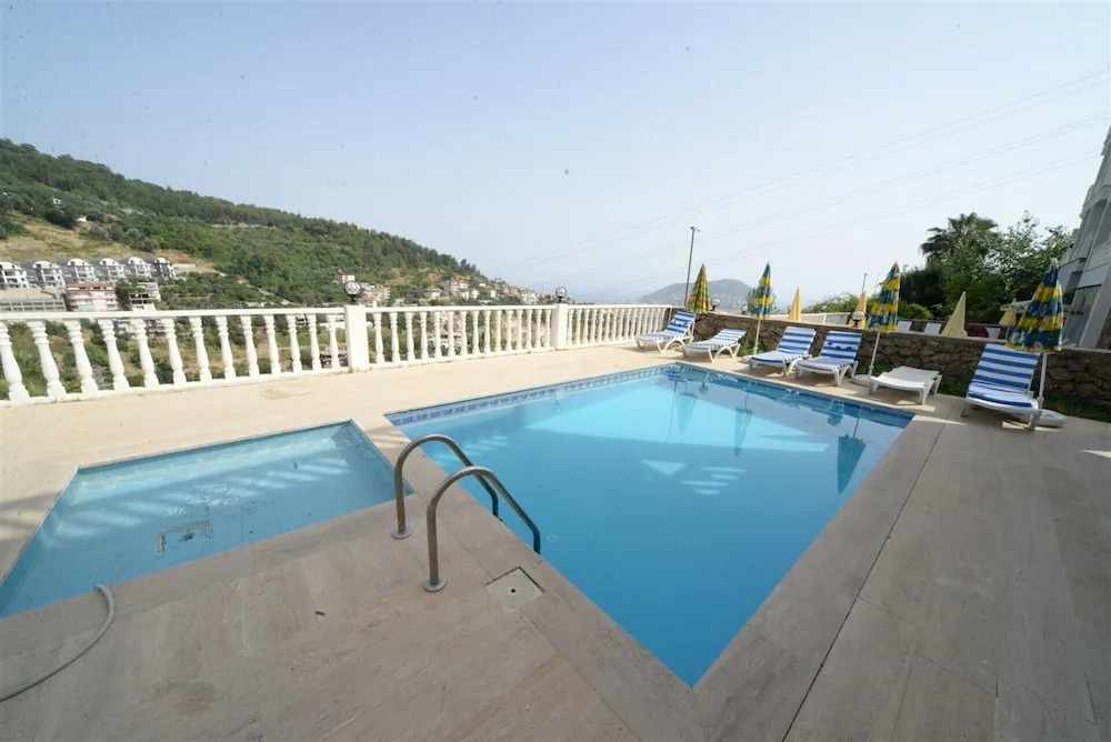 Villa in Alanya With Breathtaking Views 1035