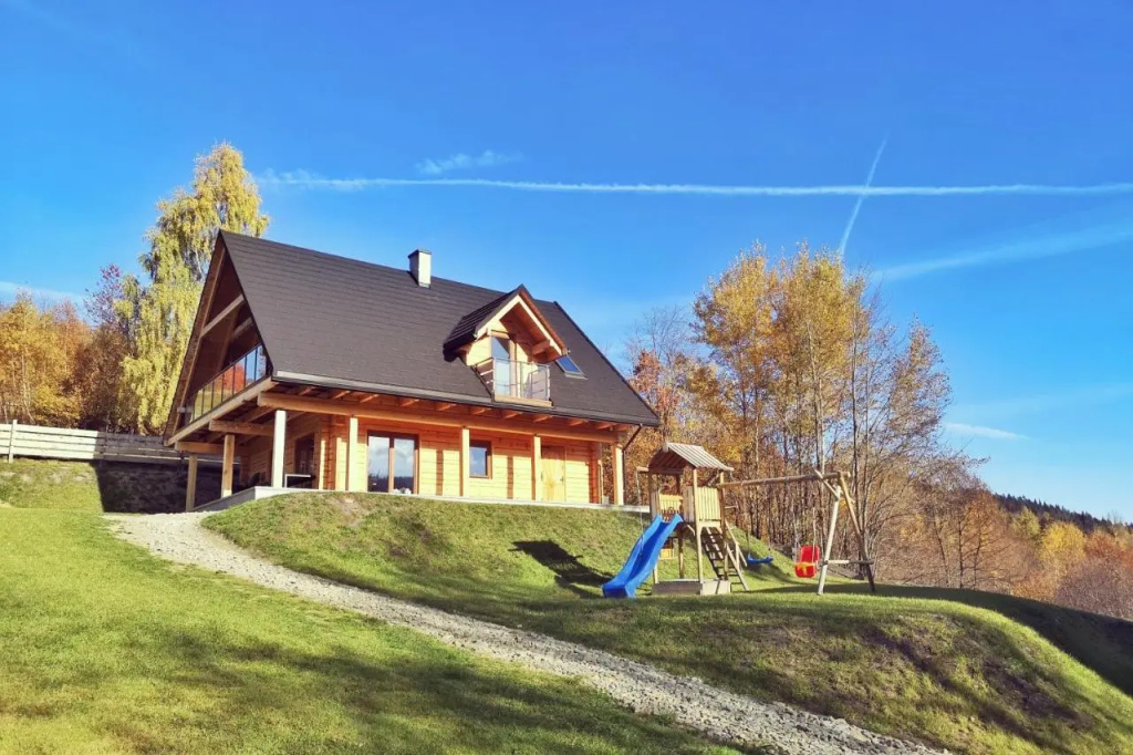 Pine Tree Chalet