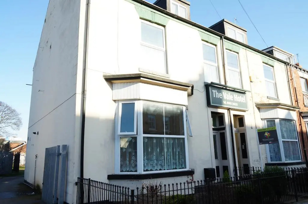 The Vale Apart Hotel