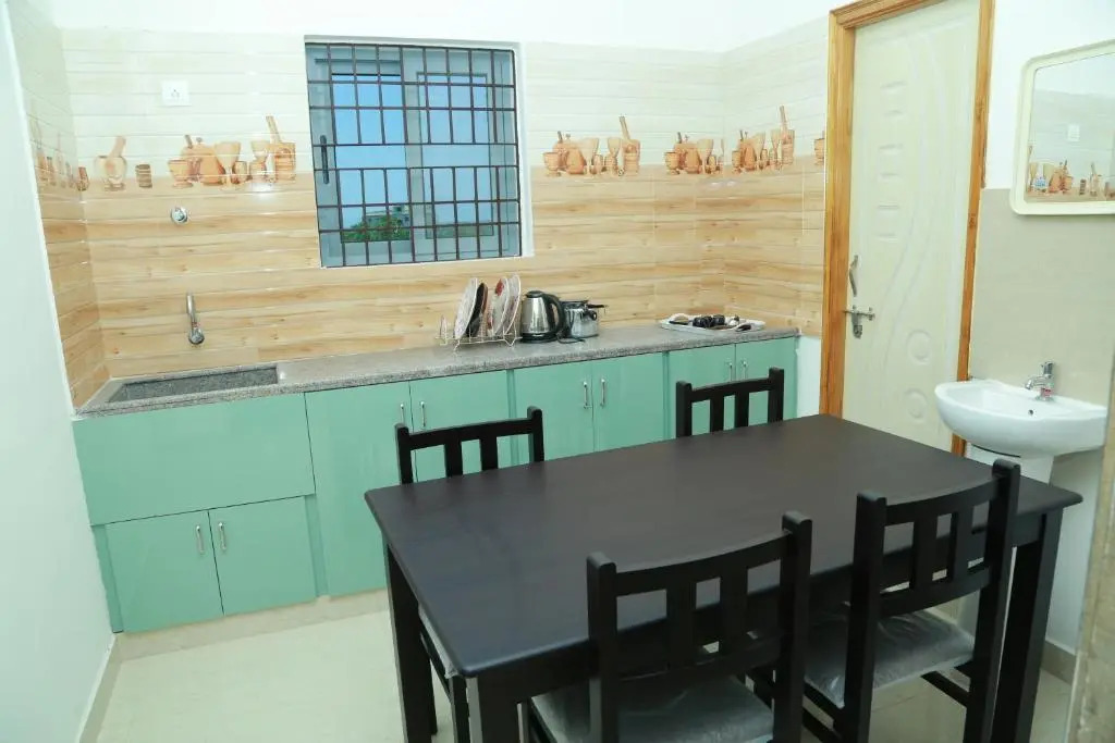 Ameya Homestays Brand New Fully Furnished 3BHK & 2BHK Apartments