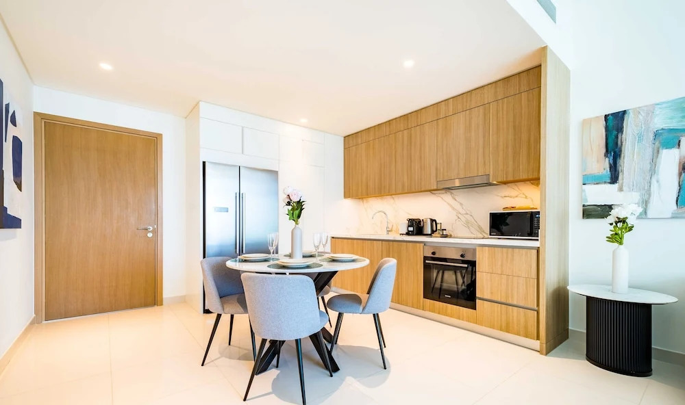 LUX  The Luxury Sunspot Beach Suite