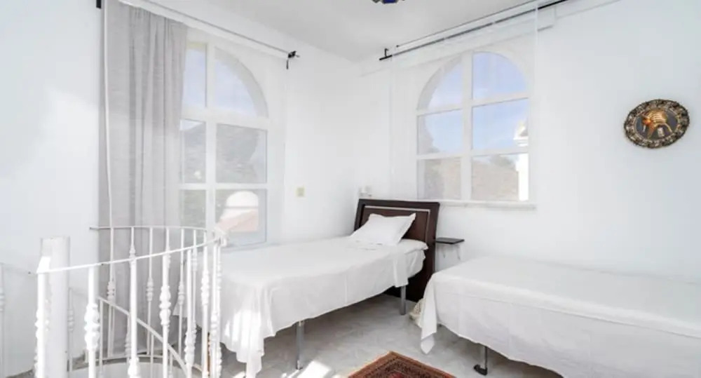 Villa - 4 Bedrooms with Pool, WiFi and Sea views - 107886