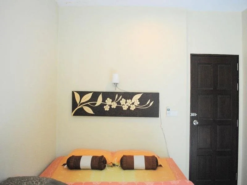 Lamoon House